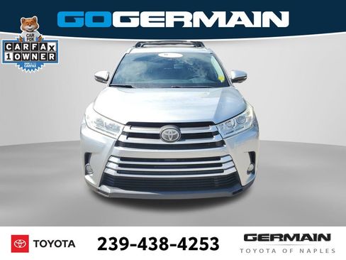 Certified 2019 Toyota Highlander XLE FWD image 2