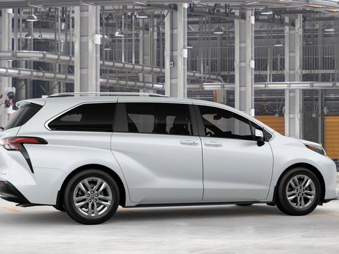 New 2026 Toyota Sienna Limited FWD image 11