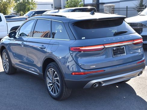 New 2026 Lincoln Corsair Reserve image 9