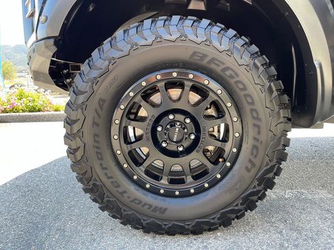 Used 2020 Ford F150 Raptor w/ Equipment Group 802A Luxury AWD/4WD image 37