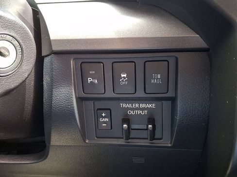 Used 2019 Toyota Tundra SR5 w/ TRD Off Road Package AWD/4WD image 25