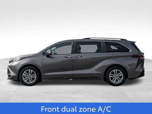 Used 2023 Toyota Sienna XLE w/ XLE Plus Package AWD/4WD image 4