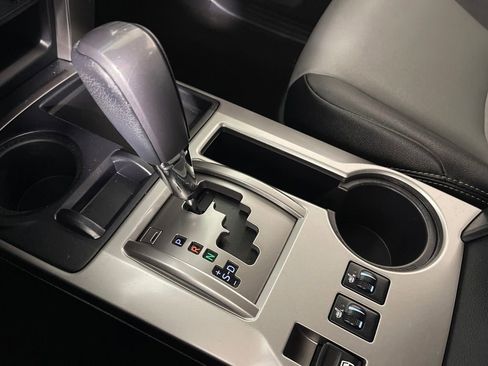 Certified 2022 Toyota 4Runner SR5 Premium image 22