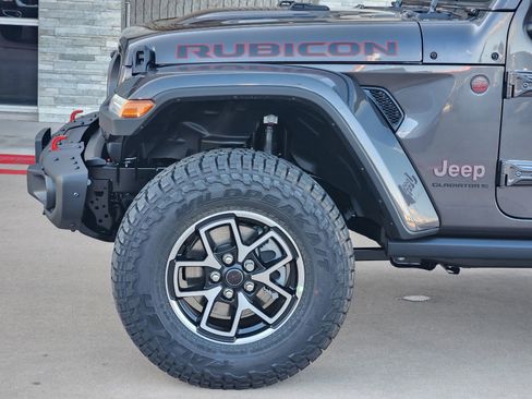 New 2025 Jeep Gladiator Rubicon image 11