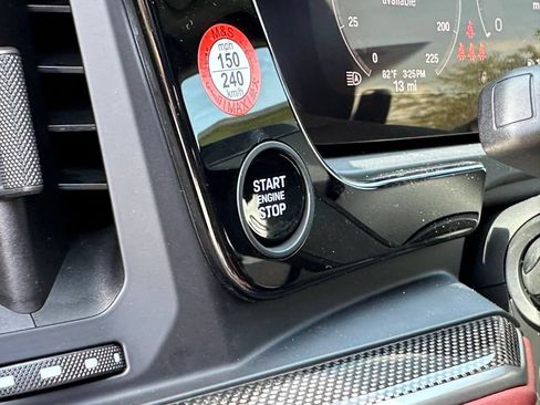 Certified 2025 Porsche Cayenne Turbo AWD/4WD image 17