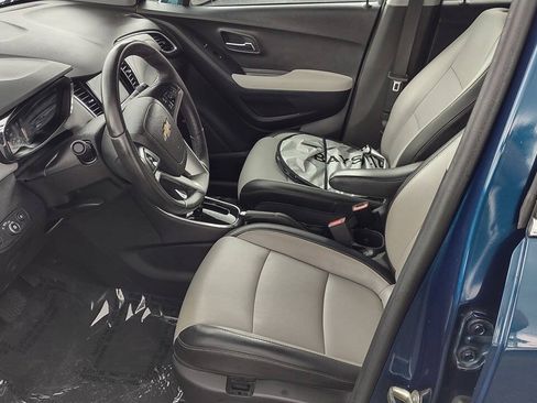 Used 2020 Chevrolet Trax Premier FWD image 10