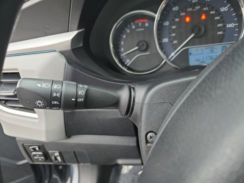 Used 2014 Toyota Corolla LE image 25