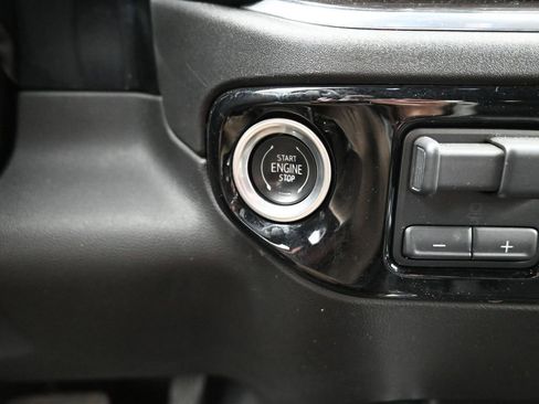 Used 2024 Chevrolet Silverado 1500 LTZ AWD/4WD image 15
