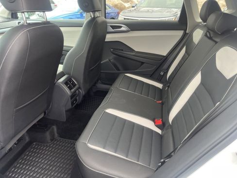 Used 2025 Volkswagen Taos SEL w/ Black Wheel Plus Package image 14