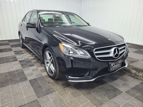 Used 2014 Mercedes-Benz E 350 4MATIC Sedan image 14