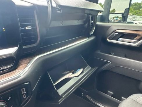 Used 2025 Chevrolet Silverado 2500 LT AWD/4WD image 37