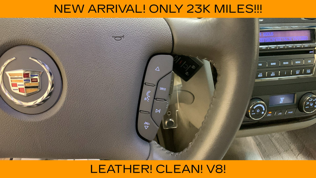 Used 2011 Cadillac DTS FWD image 32