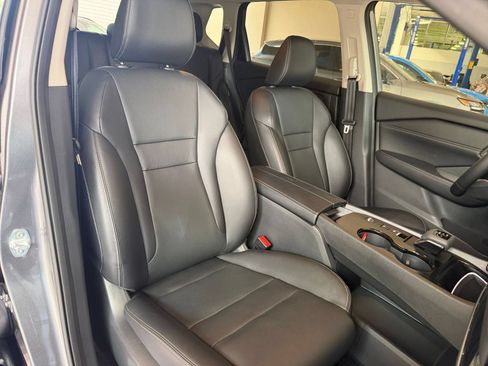 Used 2026 Nissan Rogue SL FWD image 33