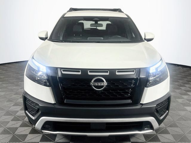 Used 2025 Nissan Pathfinder Rock Creek AWD/4WD image 3