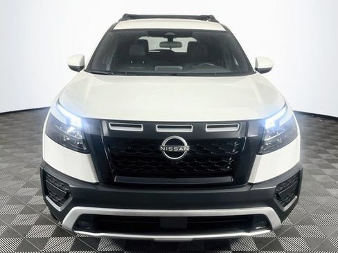 Used 2025 Nissan Pathfinder Rock Creek AWD/4WD image 3