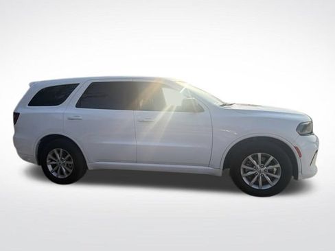 Used 2025 Dodge Durango GT RWD image 3