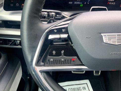 Certified 2026 Cadillac Vistiq Sport AWD/4WD image 19