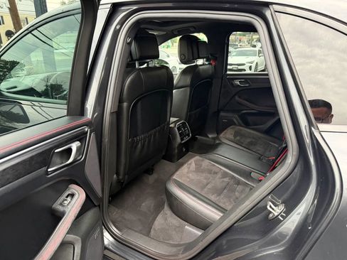 Used 2017 Porsche Macan GTS AWD/4WD image 20