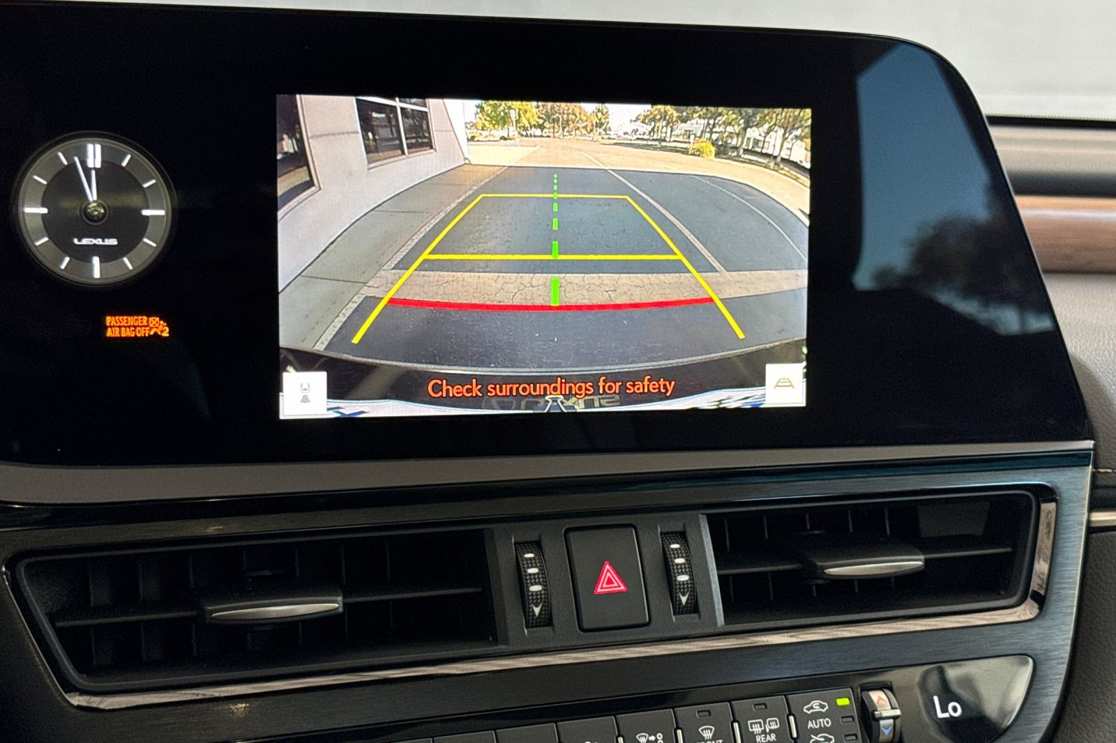 Certified 2024 Lexus ES 300h w/ Premium Package FWD image 24