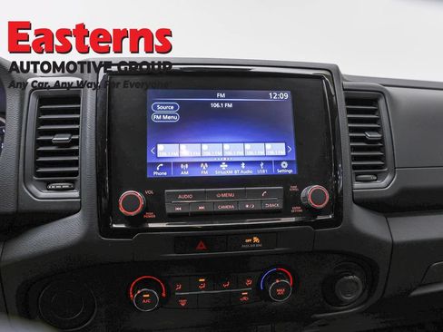 Used 2022 Nissan Frontier S RWD image 11