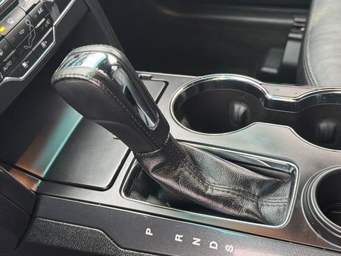 Used 2016 Ford Explorer XLT w/ Equipment Group 202A image 31