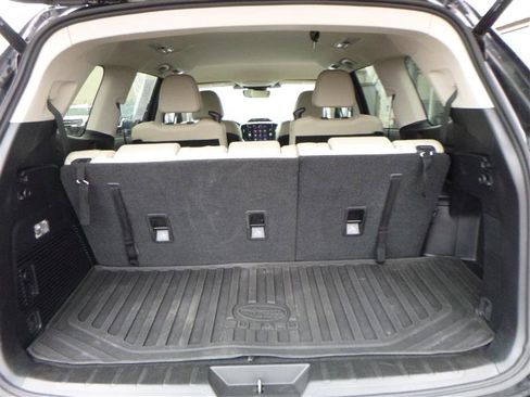 Used 2024 Subaru Ascent Limited image 23