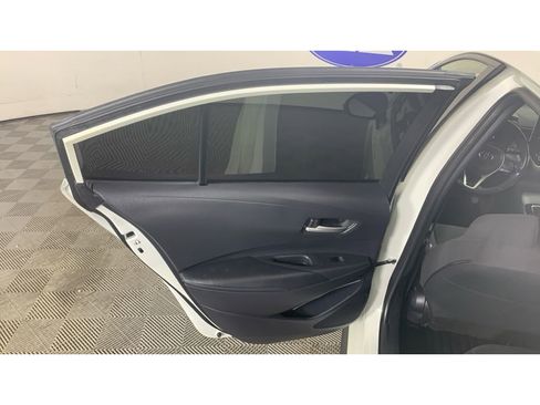 Used 2020 Toyota Corolla SE image 31
