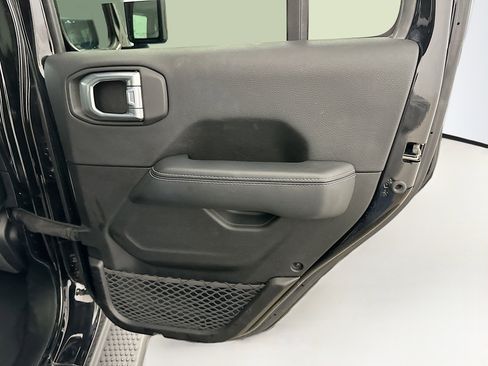 Used 2022 Jeep Wrangler Sahara w/ Cold Weather Group image 31