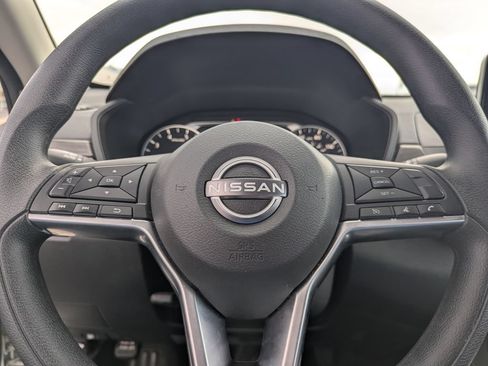 Used 2025 Nissan Altima 2.5 SV FWD image 20