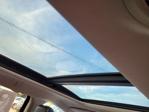 Used 2020 Chrysler Pacifica Limited image 14