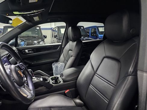 Used 2019 Porsche Cayenne image 6