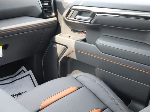 New 2026 GMC Sierra 1500 AT4 w/ AT4 Premium Package AWD/4WD image 11