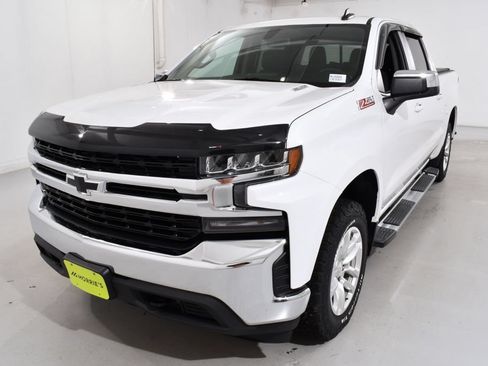 Used 2021 Chevrolet Silverado 1500 LT AWD/4WD image 2
