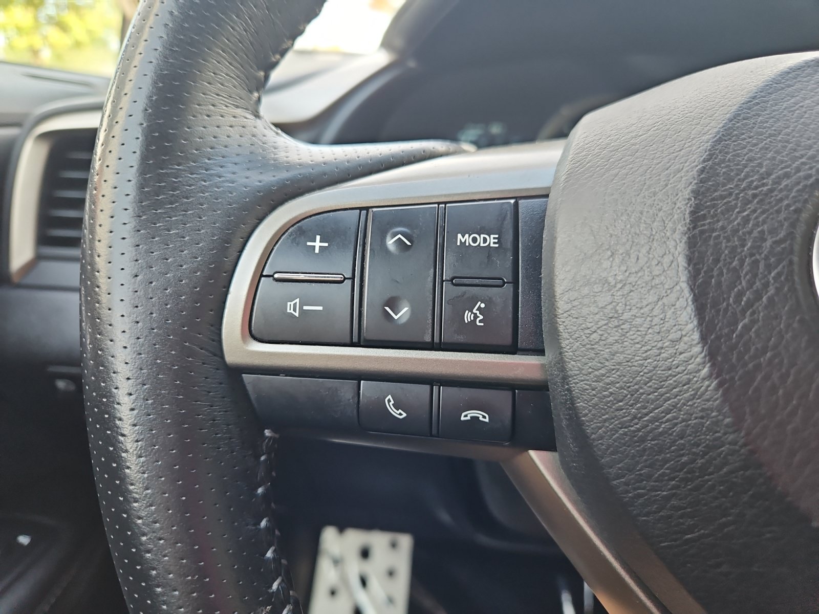 Used 2016 Lexus RX 350 F Sport w/ Accessory Package AWD/4WD image 32