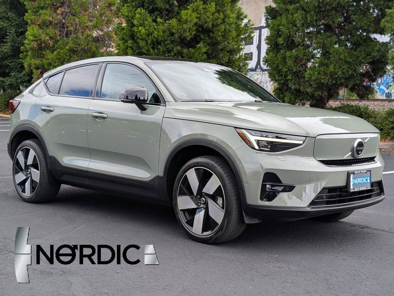 Used 2023 Volvo C40 P8 Recharge Ultimate w/ Protection Package Premier AWD/4WD image 1