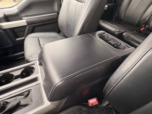 Used 2018 Ford F150 Lariat w/ Equipment Group 502A Luxury AWD/4WD image 25
