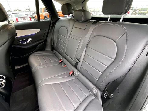 Used 2022 Mercedes-Benz GLC 300 GLC 300 image 19