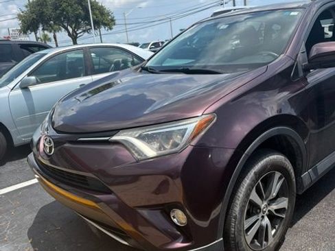 Used 2016 Toyota RAV4 XLE FWD image 2