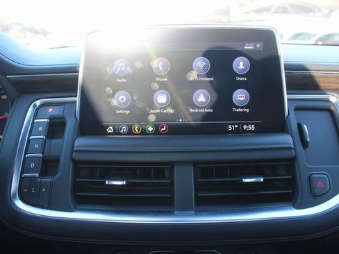 Used 2021 Chevrolet Tahoe Z71 image 28