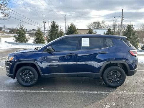 Used 2019 Jeep Compass Sport image 2