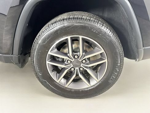 Used 2020 Jeep Grand Cherokee Limited AWD/4WD image 31