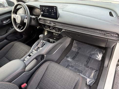 Certified 2027 Honda HR-V Sport image 8