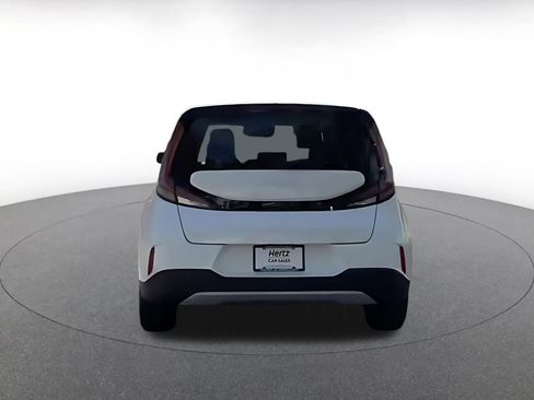 Used 2025 Kia Soul LX w/ LX Technology Package image 12