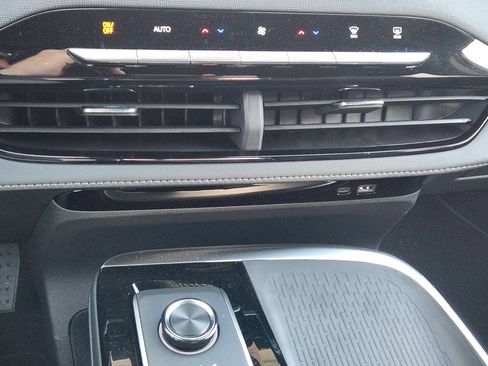 New 2026 Buick Enclave Sport Touring w/ Power Package image 15