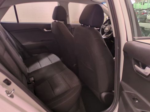 Used 2020 Kia Rio S image 12