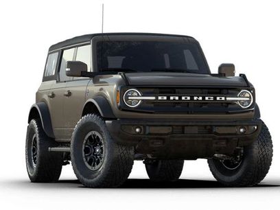 New 2025 Ford Bronco Outer Banks w/ Sasquatch Package