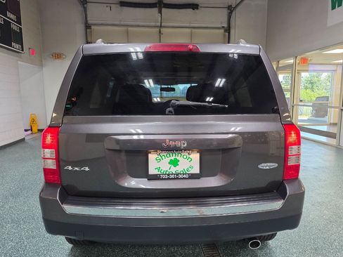 Used 2016 Jeep Patriot High Altitude AWD/4WD image 8