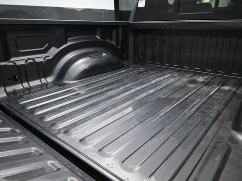 Used 2022 RAM 1500 Laramie AWD/4WD image 19