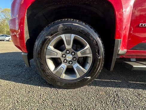 Used 2017 Chevrolet Colorado Z71 AWD/4WD image 34