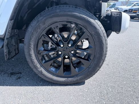 Used 2021 Jeep Wrangler Unlimited Sahara image 29